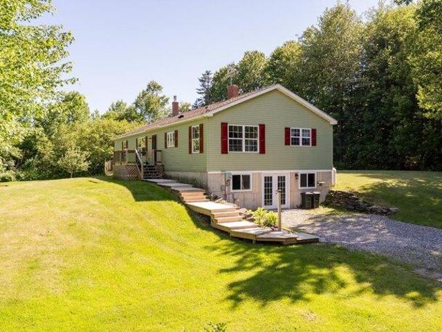 House for sale in Topsham, Maine