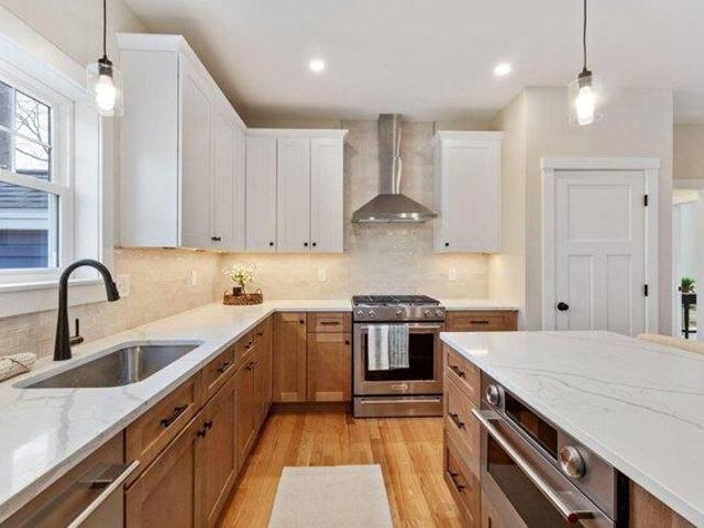 House for sale in Topsham, Maine