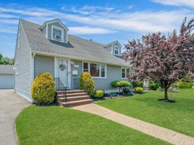 House for sale in Passaic, New Jersey