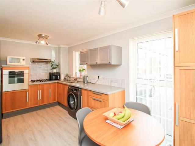 Townhouse for sale in Normanton and Altofts, Altofts