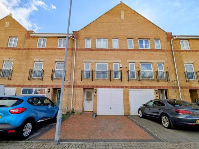 Townhouse for sale in Falcon Lodge, Wales