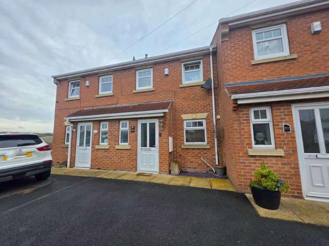 Townhouse for sale in Worsbrough, South Yorkshire