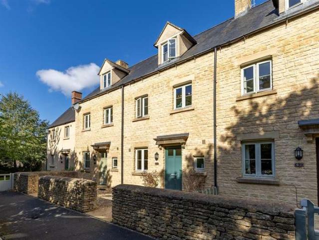 Townhouse for sale in Fossebridge, Gloucestershire