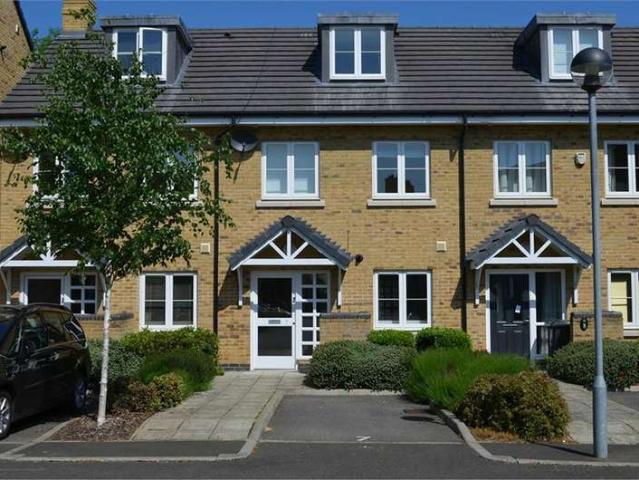 Townhouse for rent in Arrington, Cambridgeshire