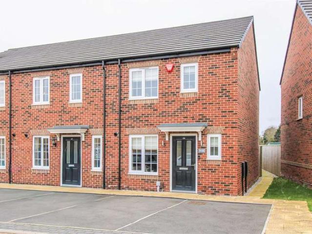 Townhouse for sale in Normanton and Altofts, Altofts