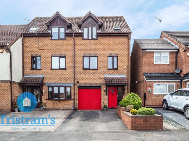 Townhouse for sale in Beechdale, Haddon