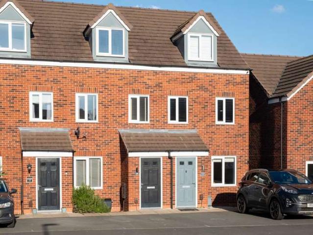 Townhouse for sale in Barton In Fabis, East Midlands