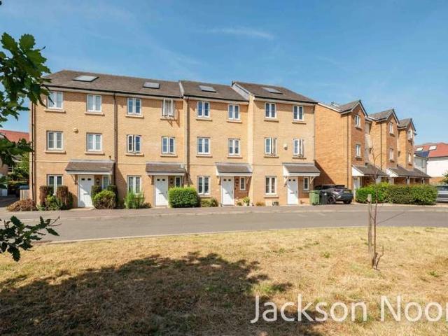 Townhouse for sale in West Ewell, Ewell