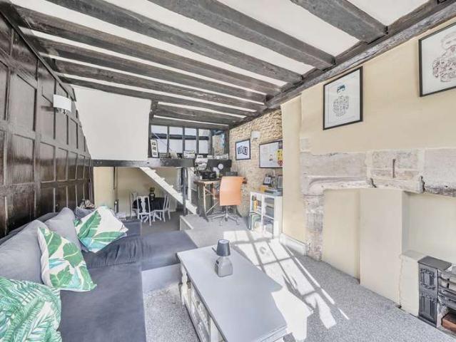Townhouse for sale in Bruton, Somerset