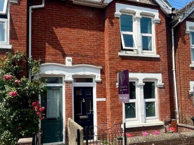 Townhouse for sale in Salisbury, Wiltshire