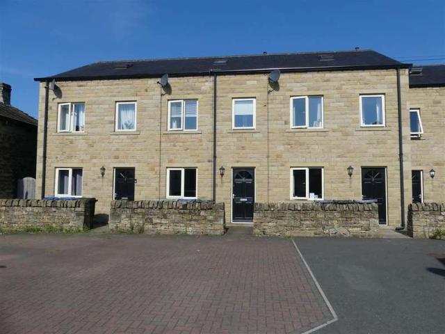 Townhouse for rent in West Yorkshire