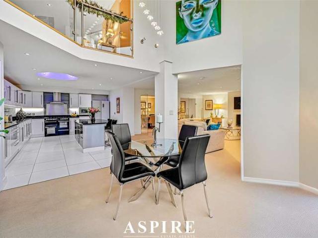 Townhouse for sale in Barling, Essex