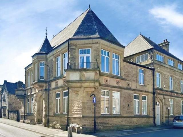 Townhouse for sale in Otley, West Yorkshire