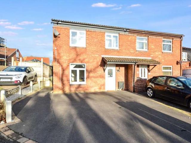 Townhouse for sale in Caldermill, East Midlands