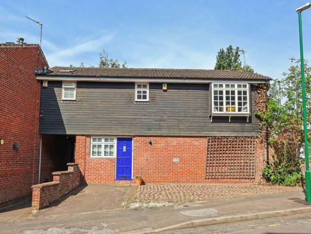 Townhouse for sale in St Ann's, Haddon