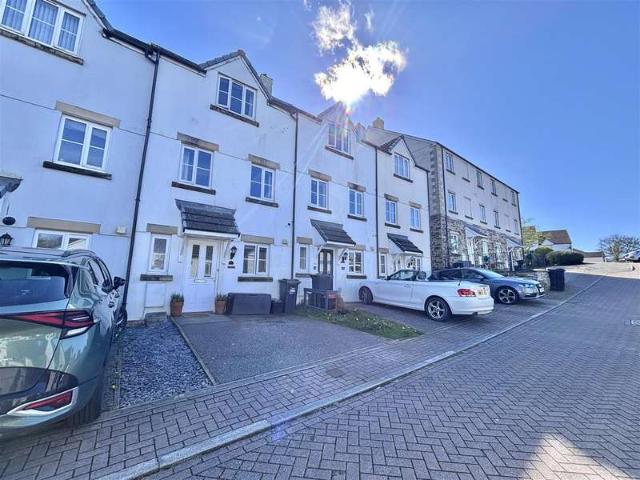 Townhouse for sale in Par, Cornwall