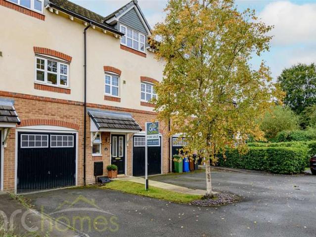 Townhouse for sale in Wigan, Greater Manchester