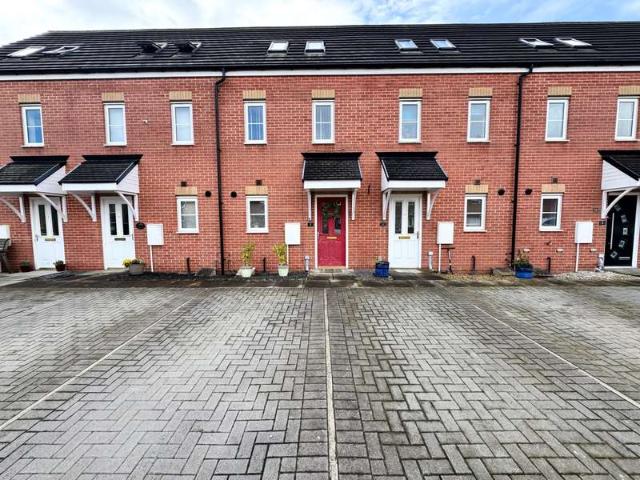 Townhouse for sale in Shotton Colliery