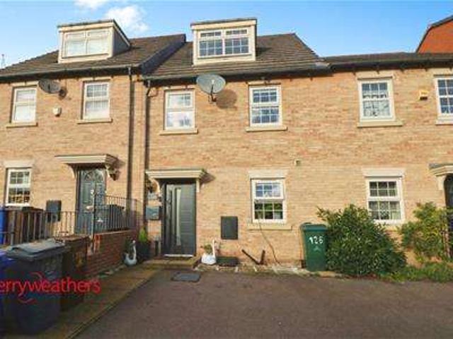 Townhouse for sale in Cudworth, South Yorkshire