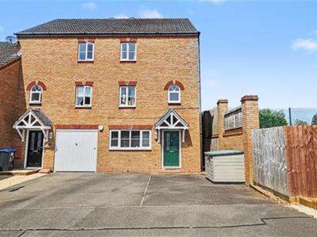 Townhouse for sale in Upton