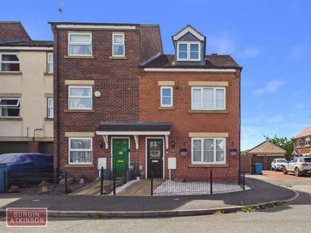 Townhouse for sale in Thrumpton, Costhorpe