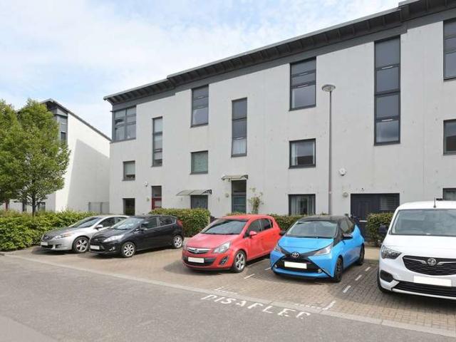 Townhouse for sale in Craigmillar, Scotland