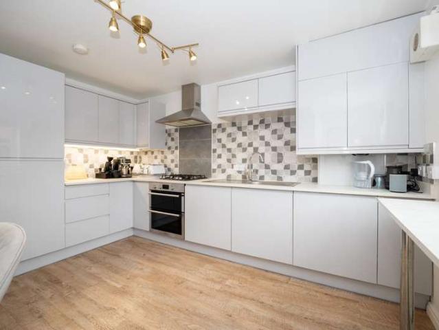 Townhouse for sale in Elmfield, Leicestershire