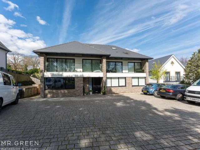 Townhouse for sale in Wick, Bournemouth