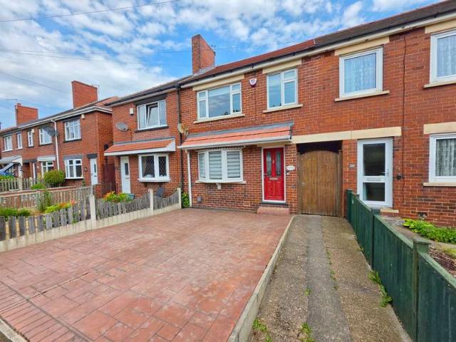 Townhouse for sale in Darfield, South Yorkshire