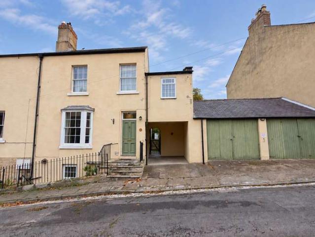 Townhouse for sale in Crossgate, Durham