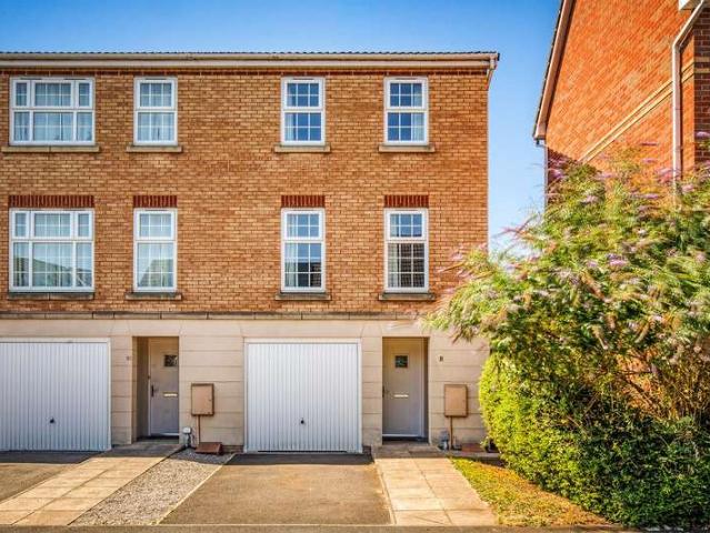 Townhouse for sale in Crewton, East Midlands