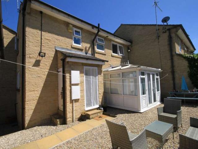 Townhouse for sale in Apperley Bridge, West Yorkshire