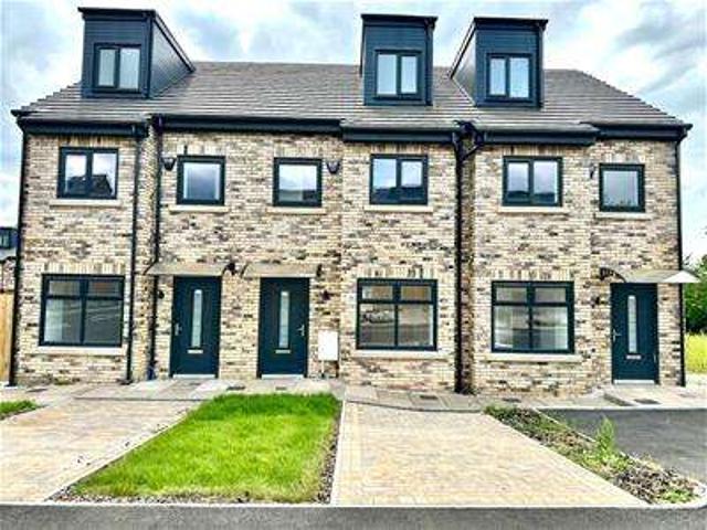 Townhouse for sale in Pendock, Greater Manchester