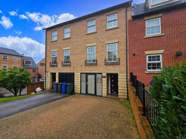 Townhouse for sale in South Yorkshire