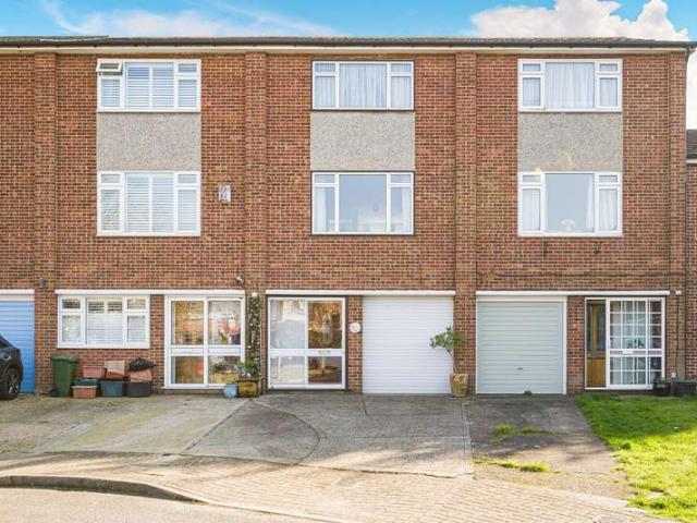 Townhouse for sale in London Borough of Bromley, Greater London