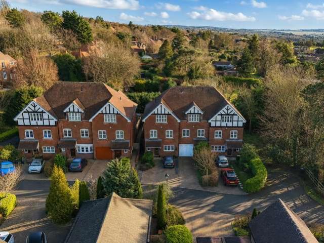 Townhouse for sale in Heswall, Wirral