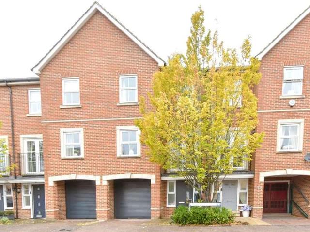 Townhouse for sale in Wayfield, Chatham