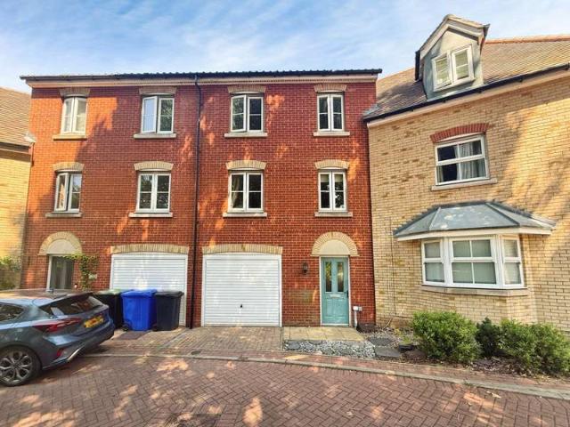 Townhouse for sale in Westbourne, Key Street