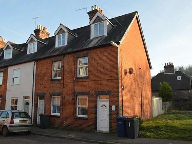 Townhouse for sale in Holloway Hill, Waverley