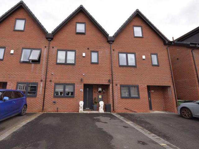 Townhouse for sale in New Brighton, Liscard