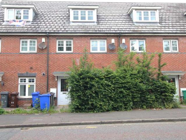 Townhouse for sale in Georgia, Greater Manchester