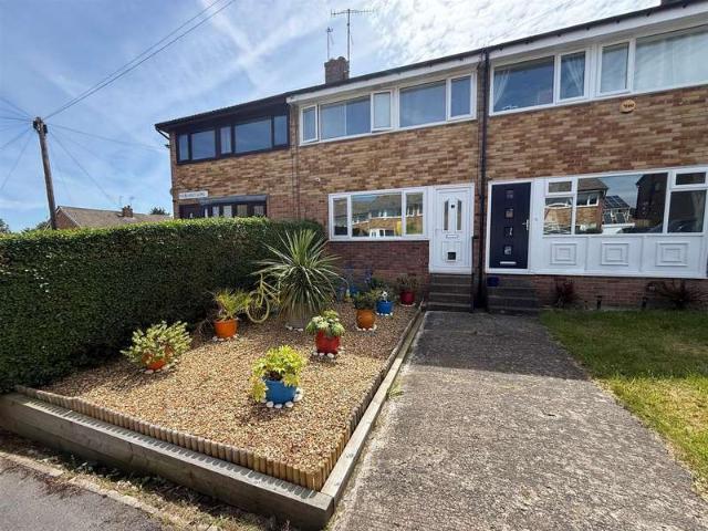 Townhouse for sale in Baildon, West Yorkshire