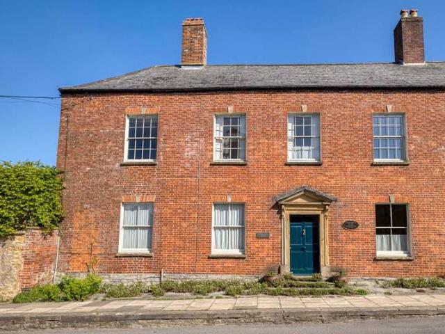 Townhouse for sale in Castle Cary