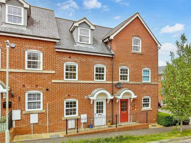 Townhouse for sale in Martyrs Field, The Bridge