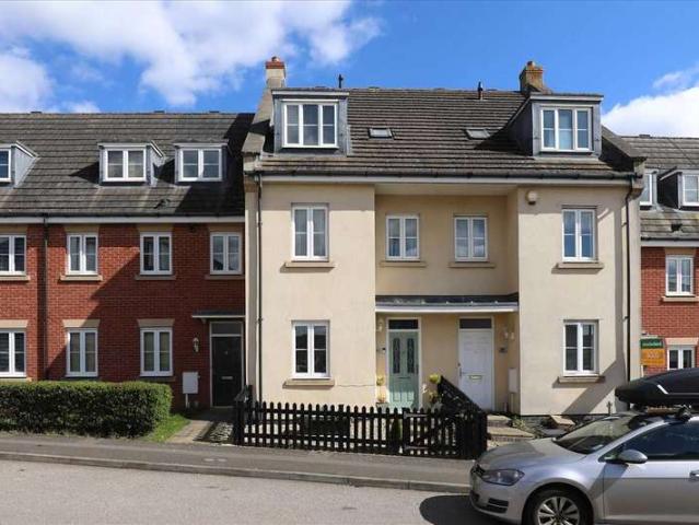 Townhouse for sale in Upton, Duston