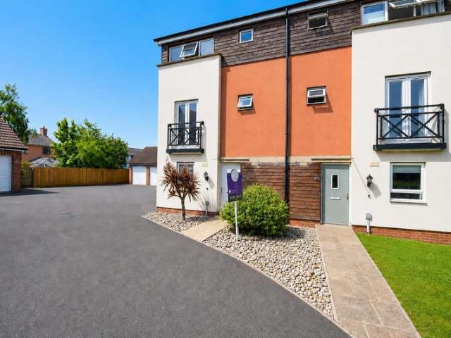 Townhouse for sale in Port Marine, Portishead