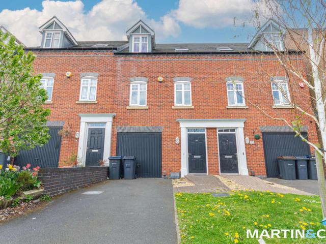 Townhouse for sale in West Midlands