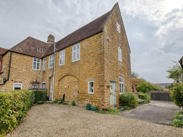 Townhouse for sale in Ansford