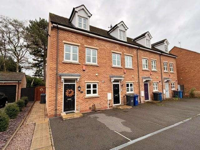 Townhouse for sale in Caldermill, East Midlands