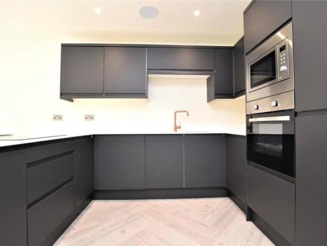 Townhouse for rent in West Yorkshire